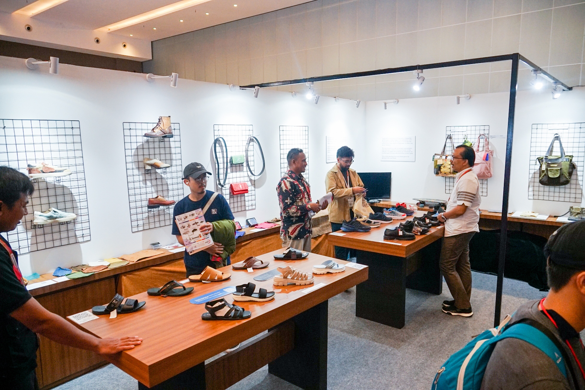 Sektor Manufaktur Nasional Tumbuh Positif, Industri Alas Kaki Jadi Penopang Ekonomi